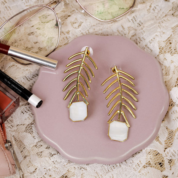 Glory Leaf Earrings - The Earth Store - Fashion Accessories